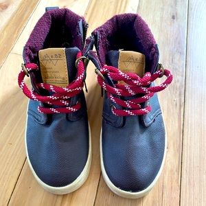 Toddler chukka boots